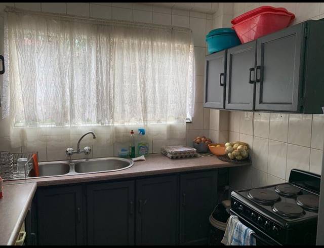 3 BEDROOM APARTMENT FOR SALE IN VANDERBIJLPARK SW 1